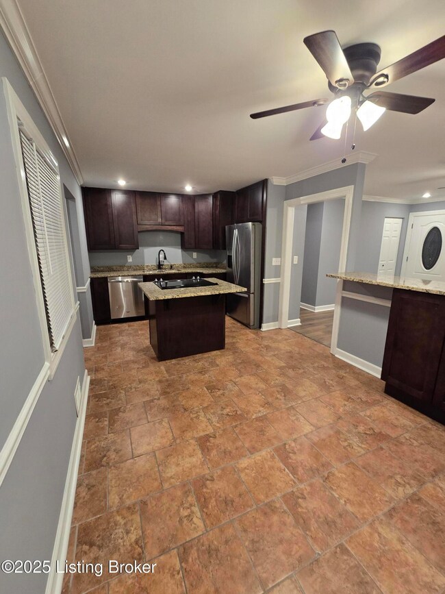 8504 Carmil Dr, Louisville, KY 40291 - photo 5