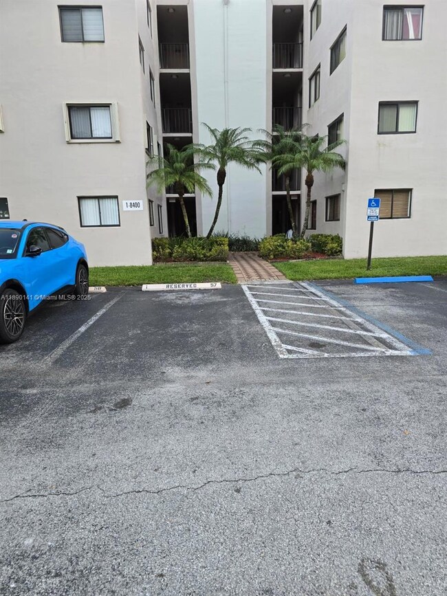 8400 SW 133rd Avenue Rd unit 107, Miami, FL 33183 - photo 5
