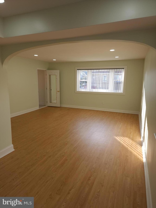 8303 Ridgeway St unit 2 ND FLOOR, Philadelphia, PA 19111 - photo 4