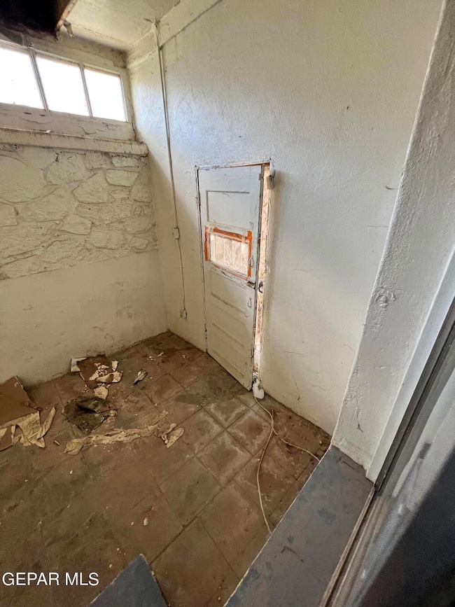 2406 Lebanon Ave unit Rear, El Paso, TX 79930 - photo 7