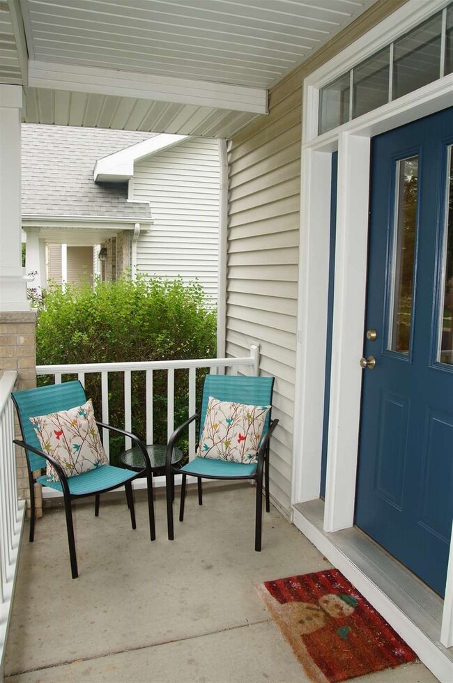 5232 Teaberry Ln, Fitchburg, WI 53711 - photo 3