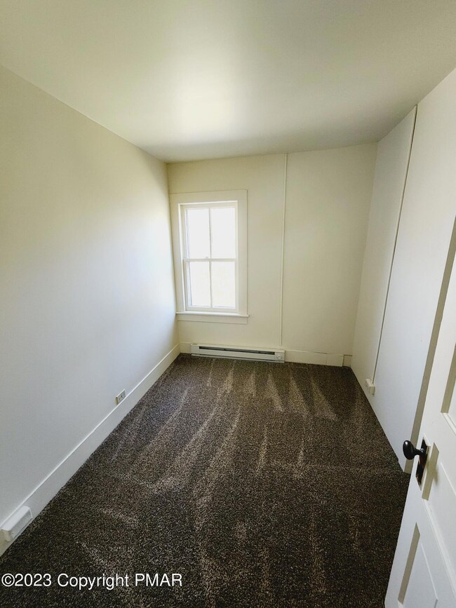 116 Old Route 940, Pocono Pines, PA 18347 - photo 5