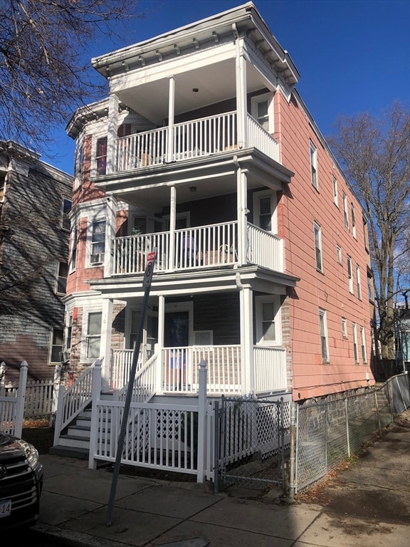 10 Hosmer St, Mattapan, MA 02126 - photo 2