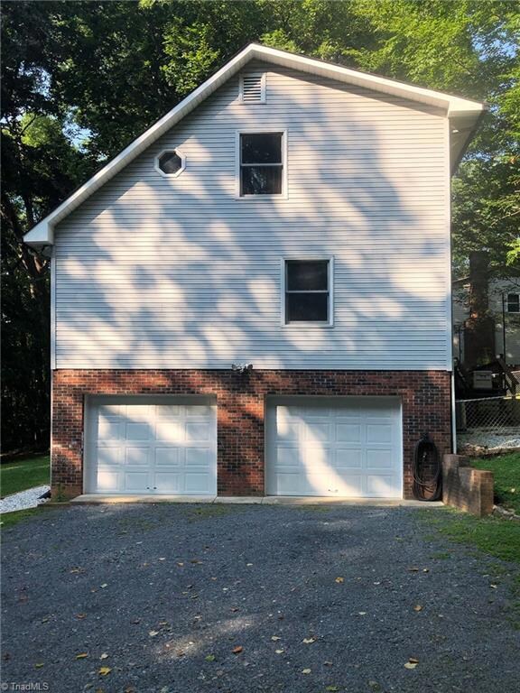 2575 Winding Woods Ln, Asheboro, NC 27205 - photo 3