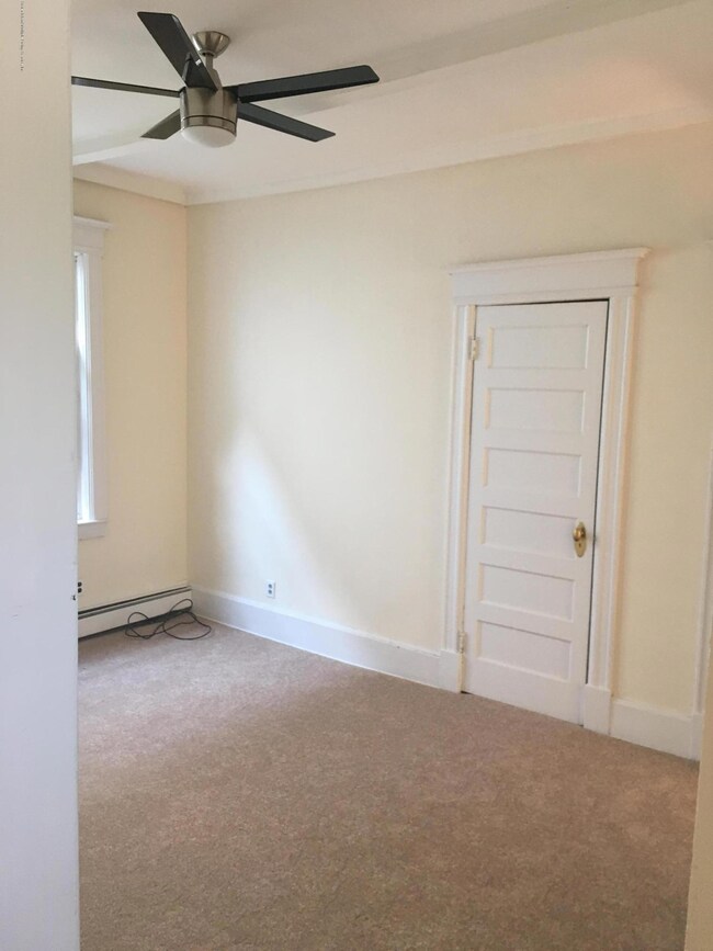 111 Fiske Ave, Staten Island, NY 10314 - photo 7