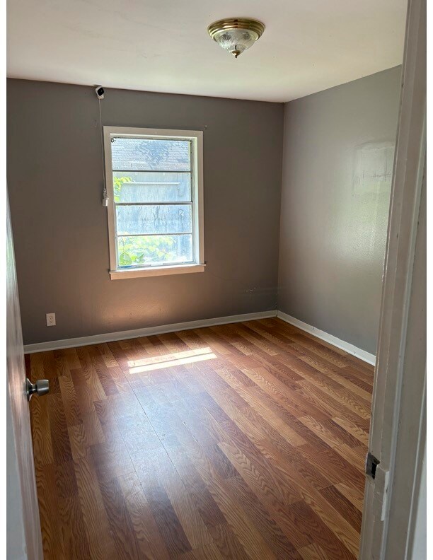 1213 8th St, Rosenberg, TX 77471 - photo 4