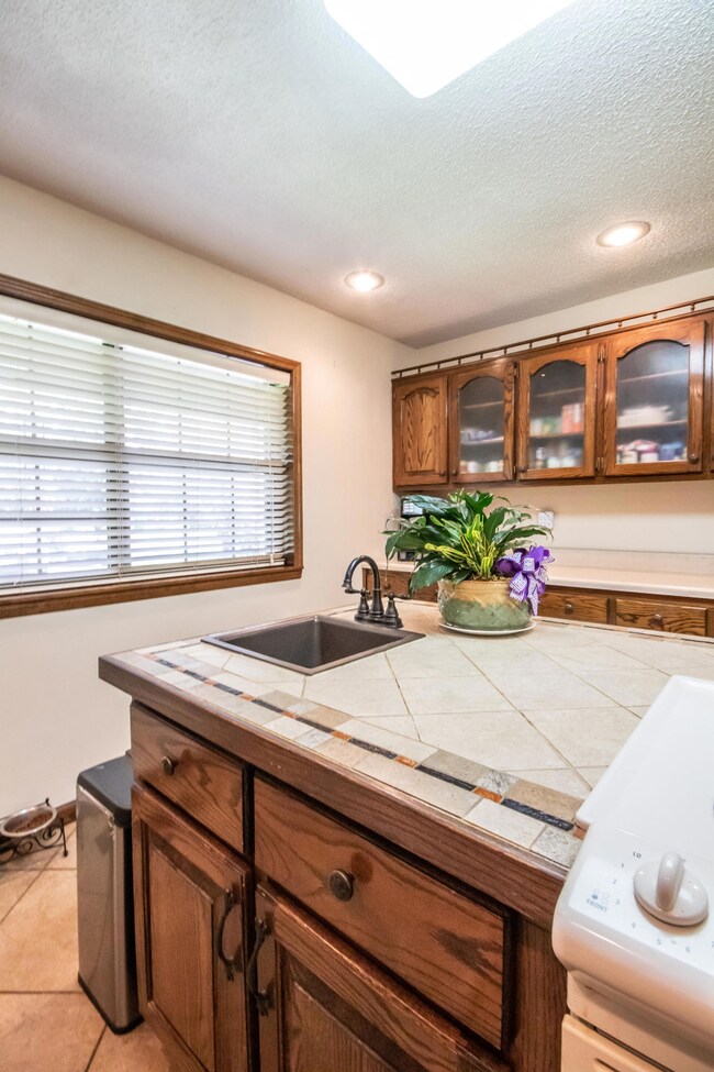 770 Dawnville Rd NE, Dalton, GA 30721 - photo 7