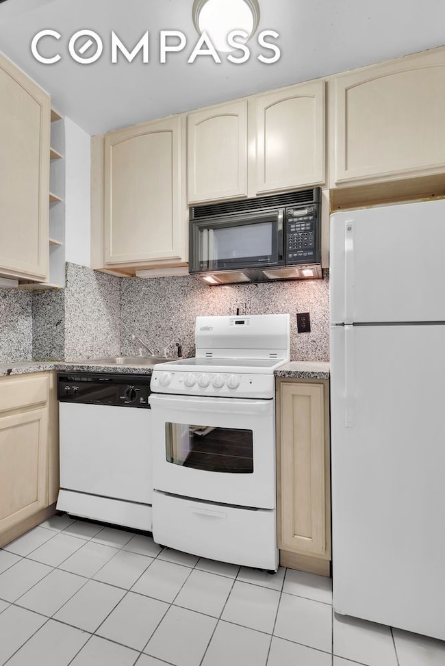 The Ritz Tower unit 26C, New York, NY 10022 - photo 6