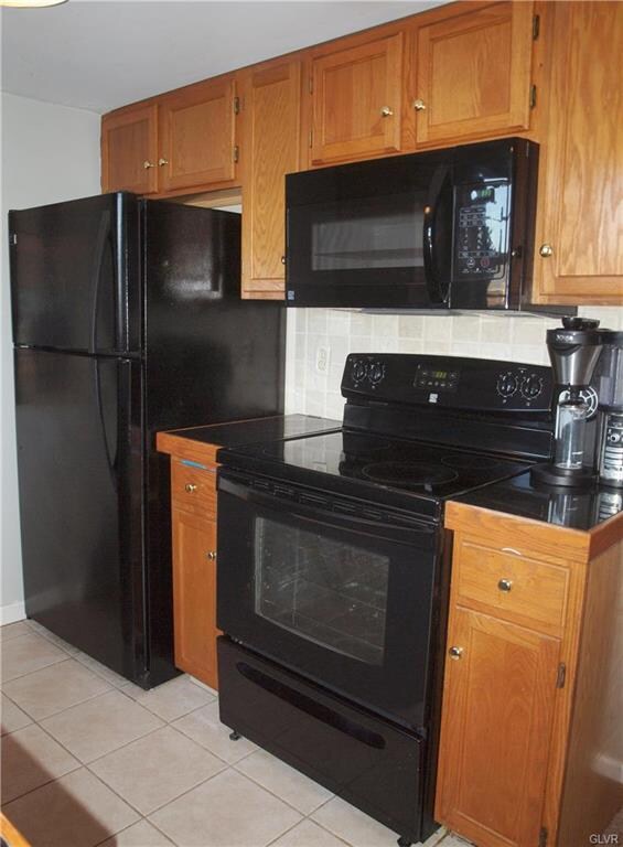 All black appliances were purchased new in 2016.