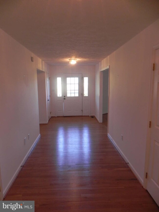 9400 Lee Hwy, Warrenton, VA 20186 - photo 6