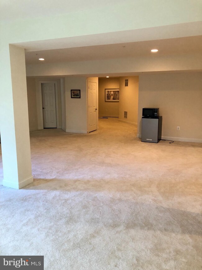 8759 Weathered Stone Way, Laurel, MD 20723 - photo 3