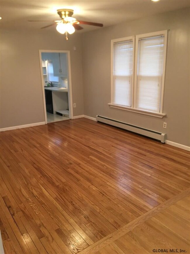 31 Lansing Rd N, Schenectady, NY 12304 - photo 5