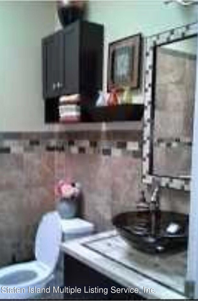 26 Sky Ln, Staten Island, NY 10304 - photo 4