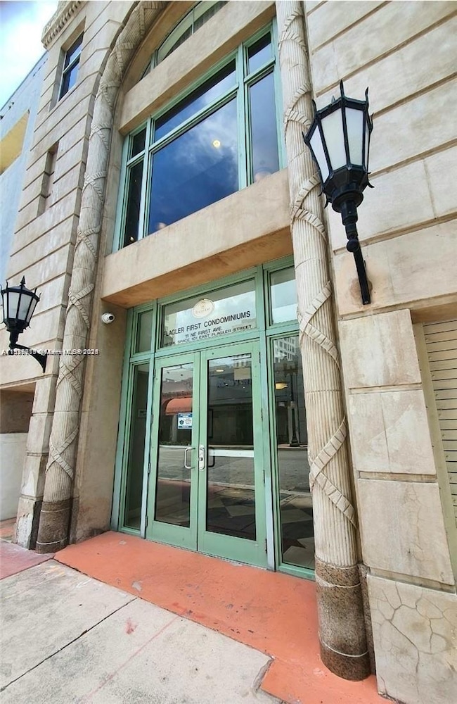 Flagler First Condo unit 507, Miami, FL 33131 - photo 2