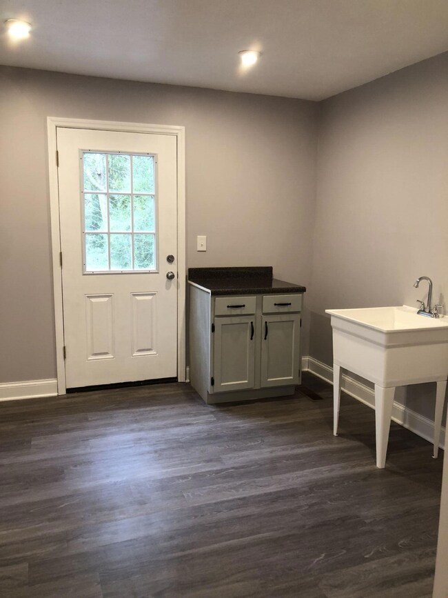 202 Walthall Ave, Chickamauga, GA 30707 - photo 4