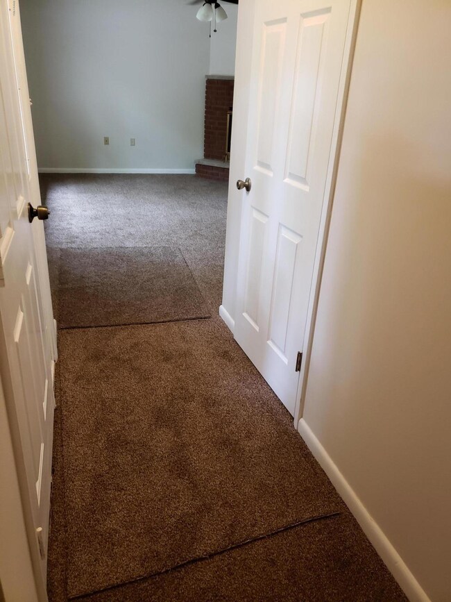 2237 Eagle Path, Bushkill, PA 18324 - photo 4