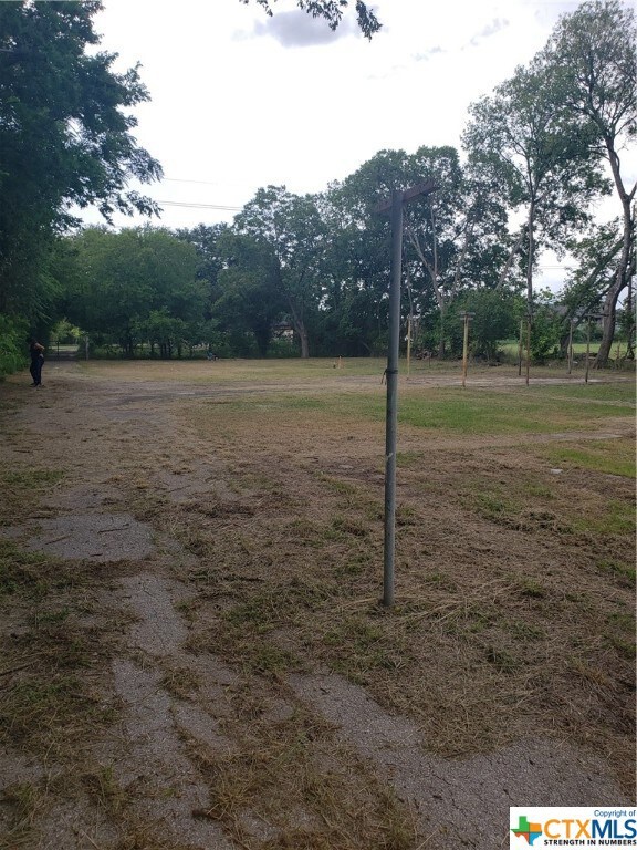 1801 River Rd unit B, San Marcos, TX 78666 - photo 3