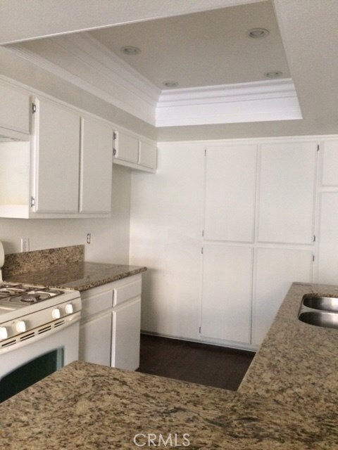 912 N Redding Way unit C, Upland, CA 91786 - photo 4