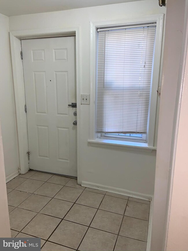 1113 N Calvert St unit A, Baltimore, MD 21202 - photo 2