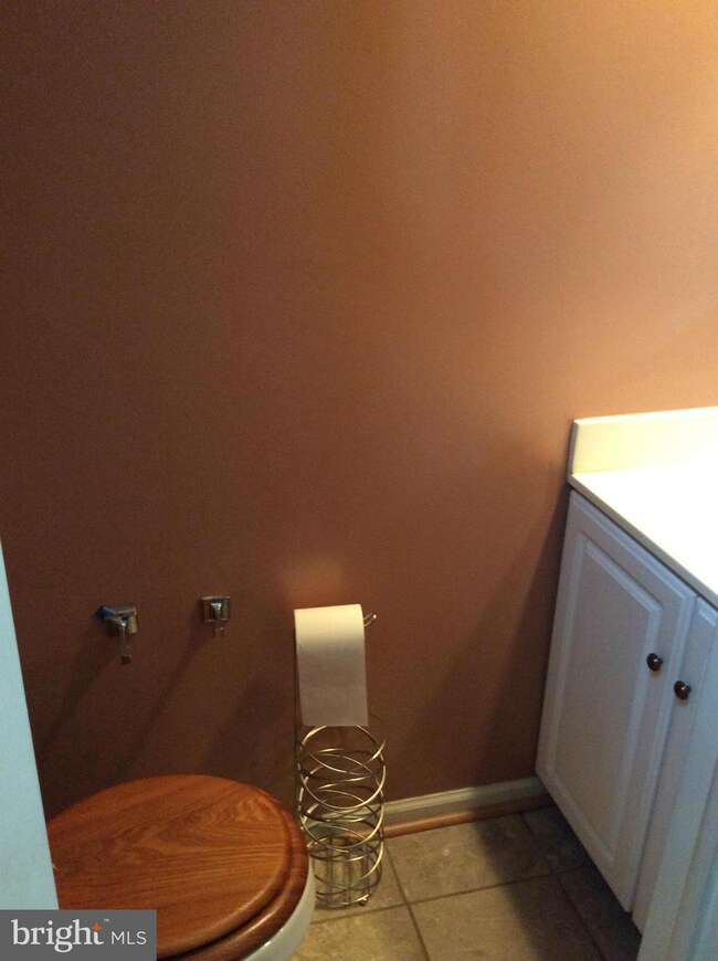 11104 Southlakes Dr, Bowie, MD 20721 - photo 6