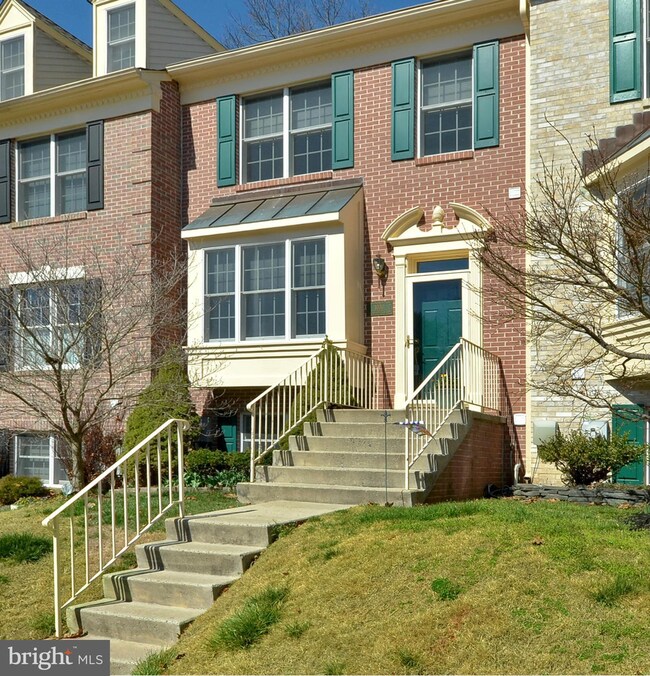 1030 Hidden Moss Dr, Cockeysville, MD 21030 - photo 2