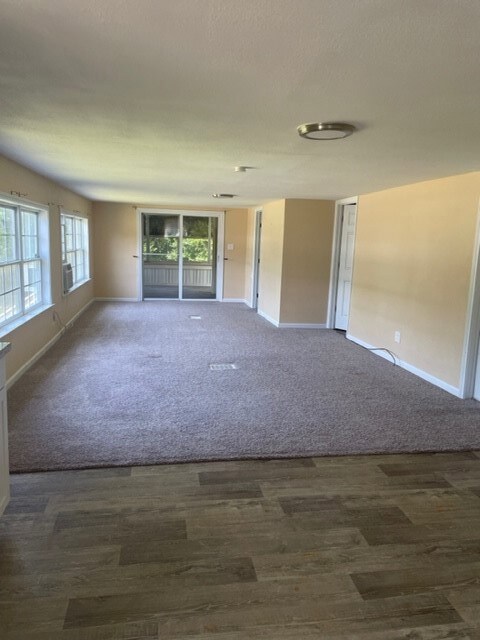 4820 Woodland Ln, Old River-Winfree, TX 77535 - photo 2