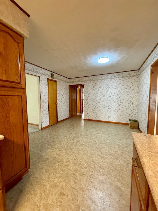 5548 E Gadde Bridge Ln, Olney, IL 62450 - photo 4