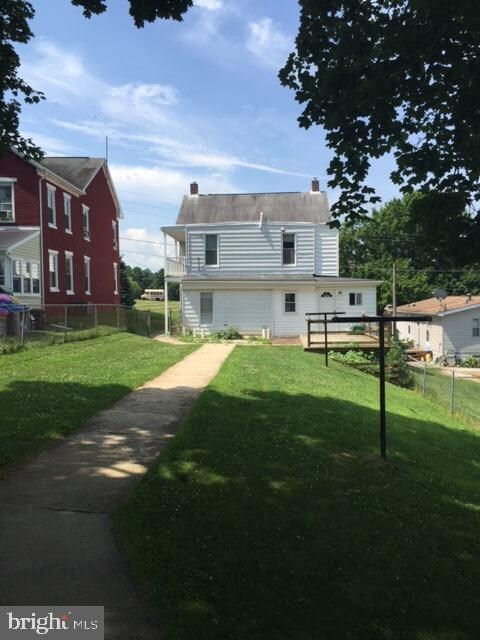 81 Main St, Seven Valleys, PA 17360 - photo 2