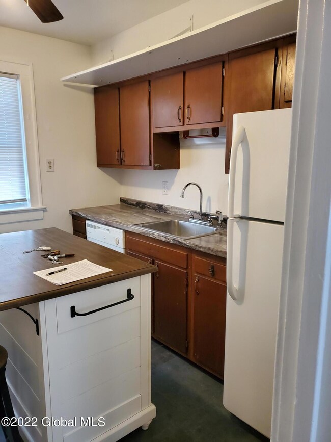 261 N Ballston Ave unit 1, Schenectady, NY 12302 - photo 6