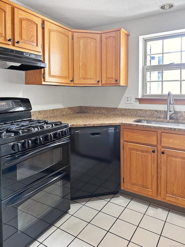 76 N Mountain Rd unit B, New Britain, CT 06053 - photo 5