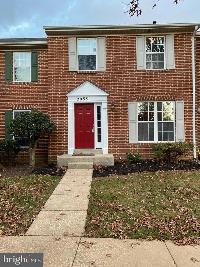 20331 Mill Pond Terrace, Germantown, MD 20876 - photo 2