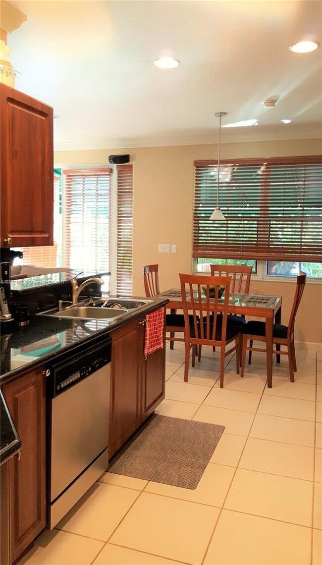 4834 NW 110th Place unit 4834, Doral, FL 33178 - photo 5