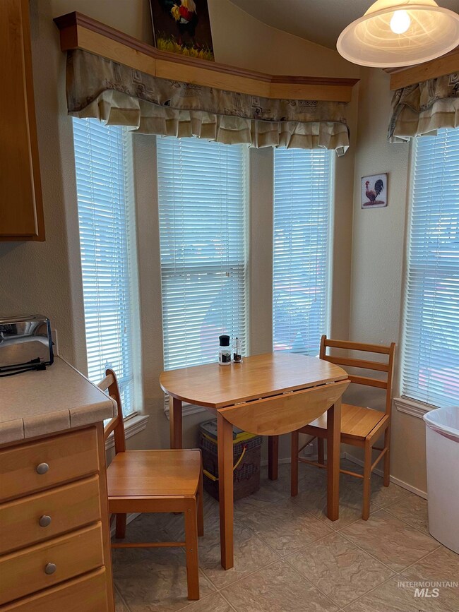 514 N Sawyer St unit B27, Cascade, ID 83611 - photo 7