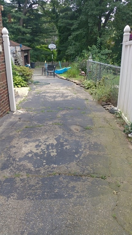 221 Norfolk St, Springfield, MA 01109 - photo 4