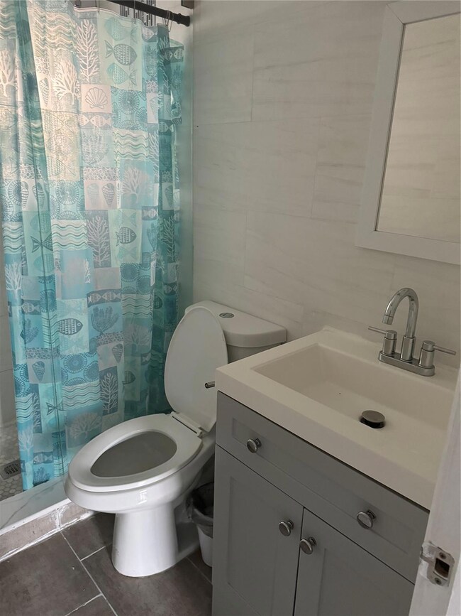 2201 Greene St unit 7, Hollywood, FL 33020 - photo 4