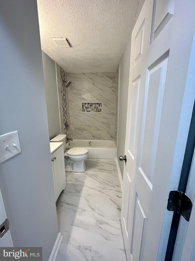 319 Key Ave, Brooklyn, MD 21225 - photo 5