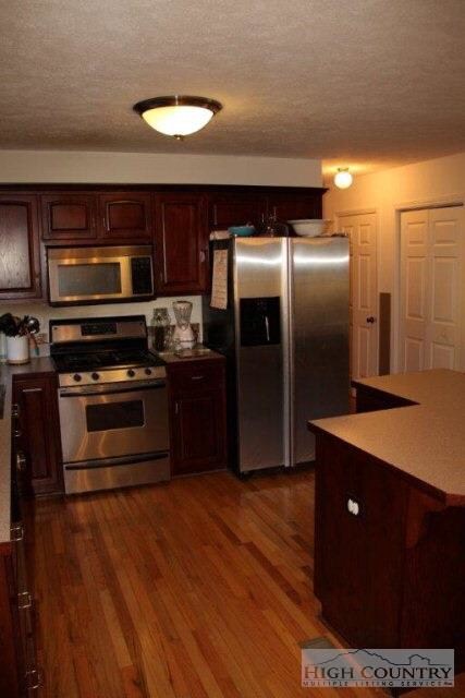 300 Campbell Glen Ln, Fleetwood, NC 28626 - photo 2