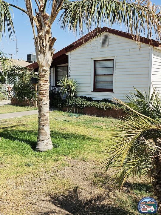 154 C St, Brawley, CA 92227 - photo 2