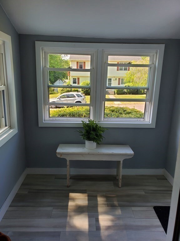 212 Acrebrook Dr, Florence, MA 01062 - photo 3