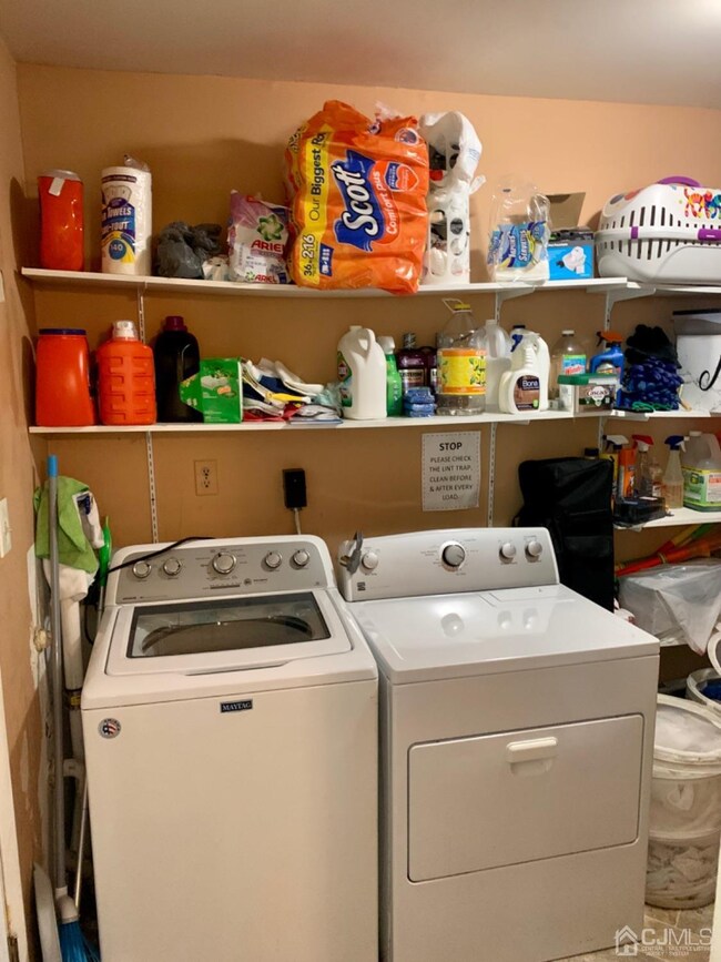 21 Mercer St, Carteret, NJ 07008 - photo 7