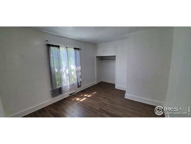 FRONT HOUSE BEDROOM1