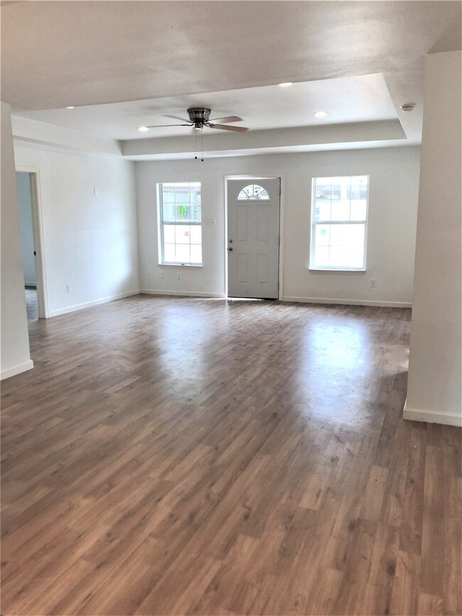 6618 Bethune Dr, Houston, TX 77091 - photo 7