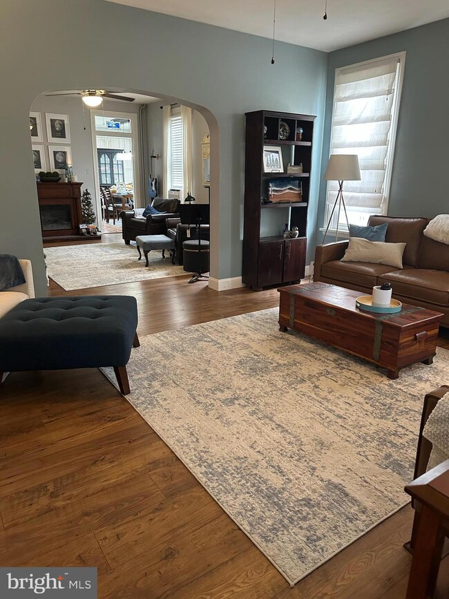 313 E Cherry St, Palmyra, PA 17078 - photo 7