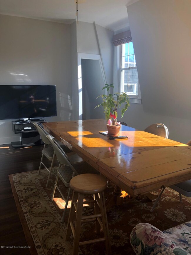 Dining Room/Living Room