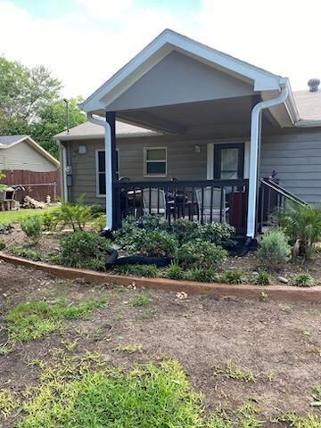 905 Clarice St, Grand Prairie, TX 75051 - photo 3