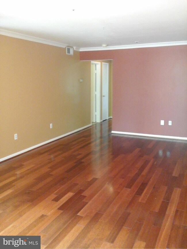 14905 Cleese Ct unit D, Silver Spring, MD 20906 - photo 7