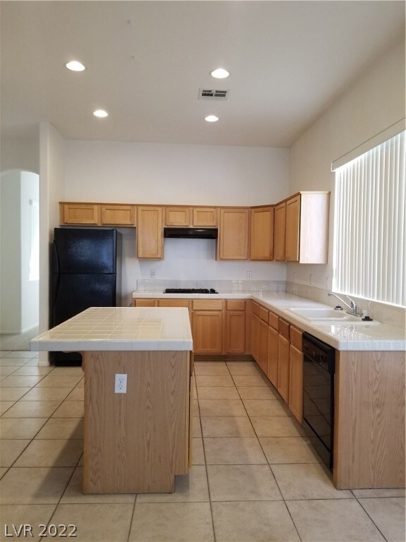 10718 Cliffords Tower Ct, Las Vegas, NV 89135 - photo 2