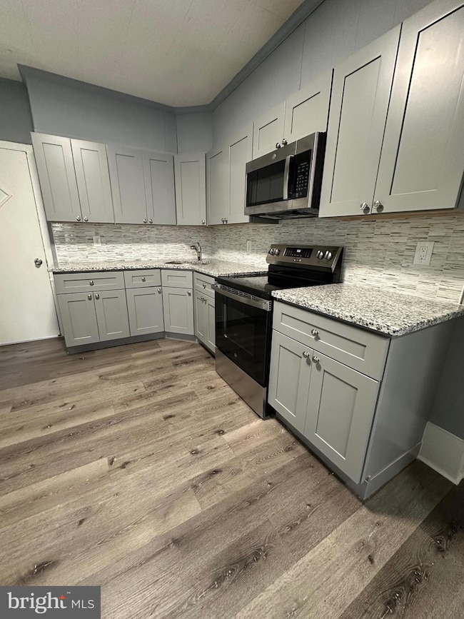 2006 N Etting St, Philadelphia, PA 19121 - photo 6