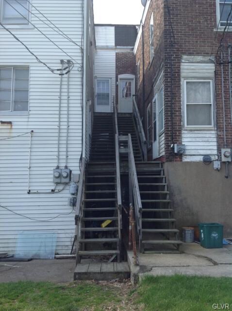 630 W Broad St, Bethlehem, PA 18018 - photo 2
