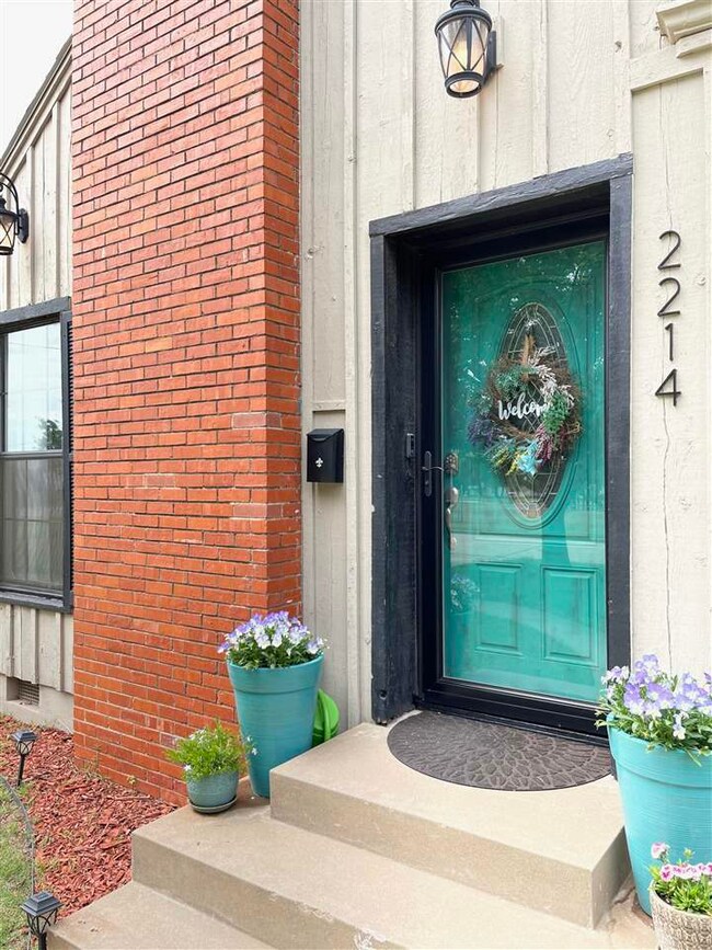 2214 W Maine Ave, Enid, OK 73703 - photo 4